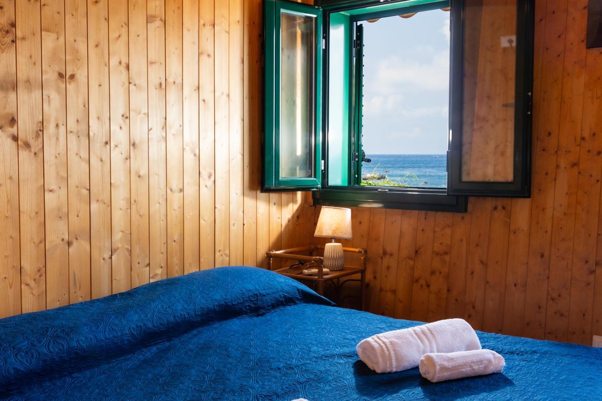 Riva Smeralda Camping Lodge Milazzo Exterior photo